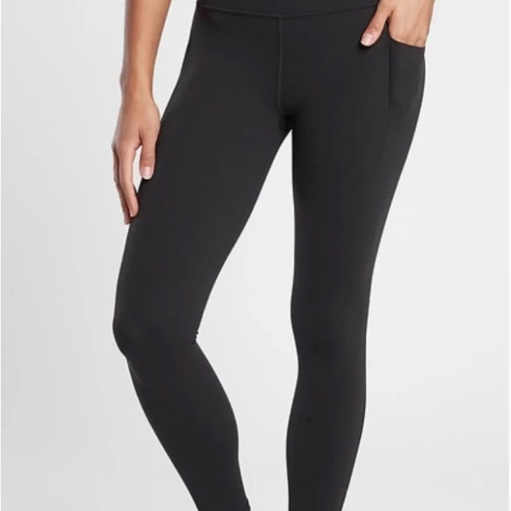 ATHLETA Salutation Stash 7/8 Tight 23” Black Small Petite